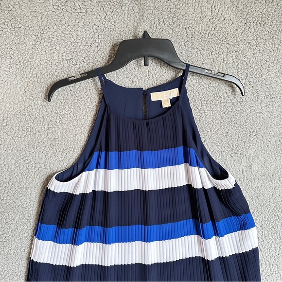 Michael Michael Kors Striped Sleeveless Pleated Top - Picture 4 of 8